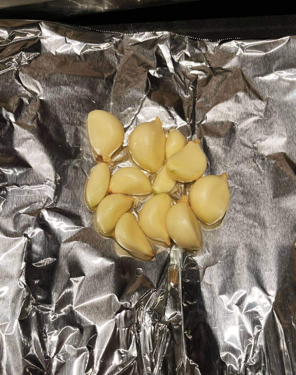 Garlic in aluminium foil