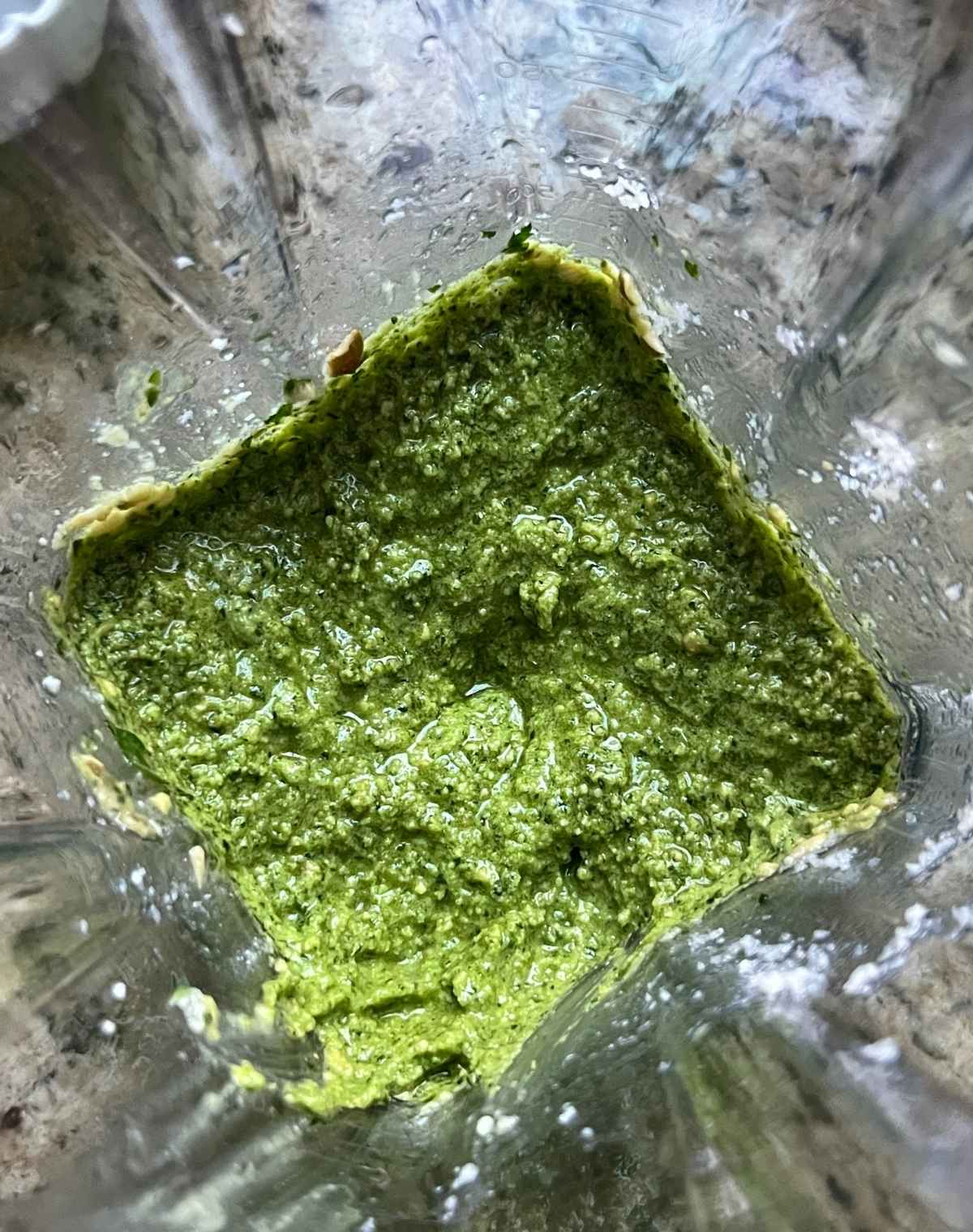 Pepita Pesto with Basil and Parsley in the blender